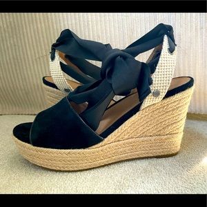 EUC Ugg wedge lace up shoes. Worn twice.